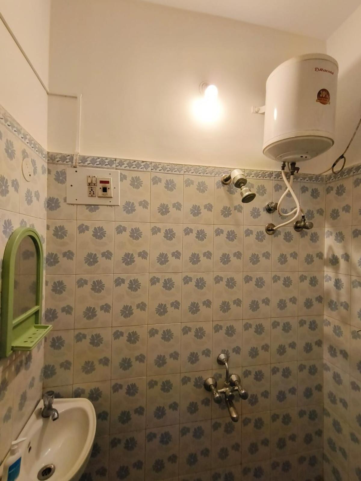 Homestayz Crown Бенґалуру Екстер'єр фото